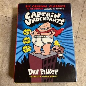Book Lovers!!! Captain Underpants Box set!!!